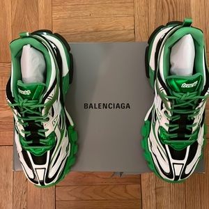 Brand new green and white balenciaga with box dust bags